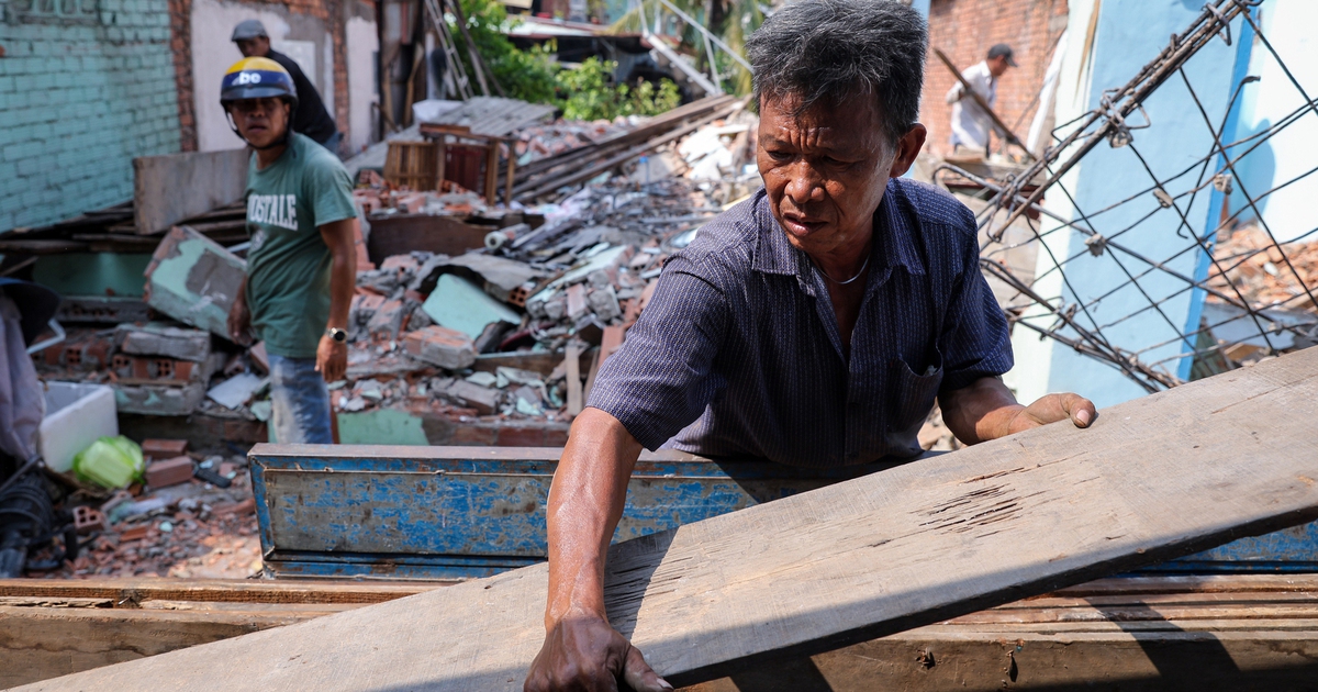 Giải tỏa rạch Xuyên Tâm 17.200 tỉ đồng: Người đi, người ở giữa cảnh ngổn ngang