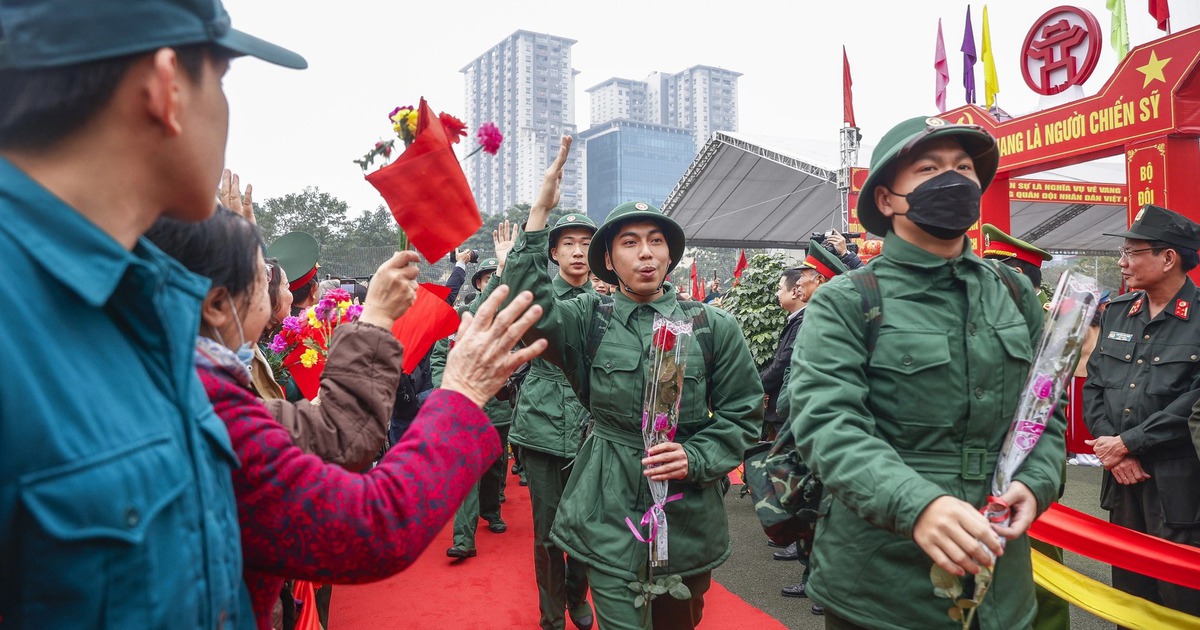 Thanh niên cả nước lên đường nhập ngũ trong 2 ngày 4 - 5.3