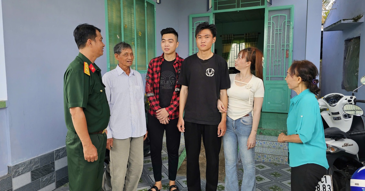 Hai anh em ruột 'gác' bằng kỹ sư, làm điều bất ngờ...