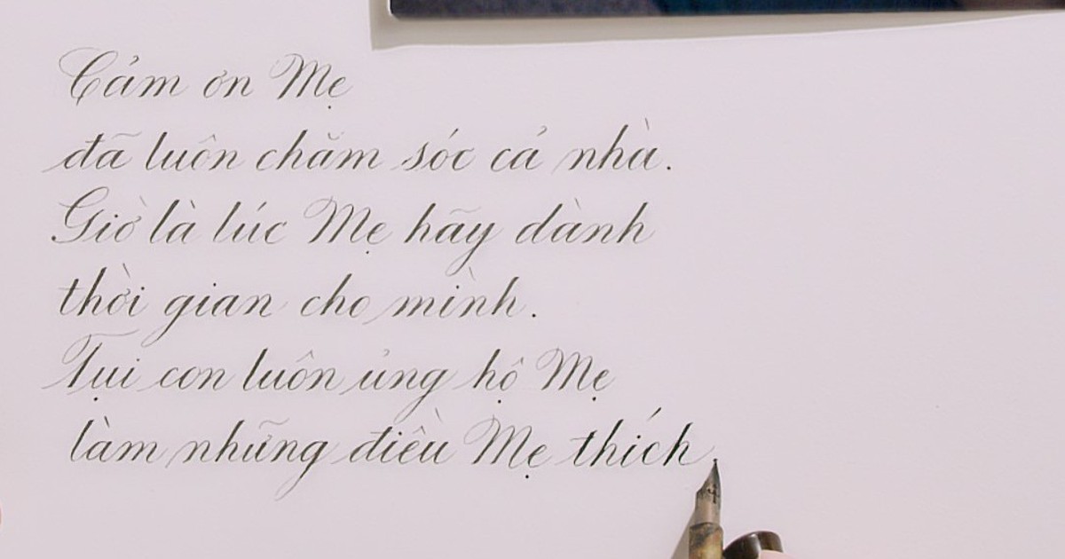 Lời chúc tin yêu cho riêng nàng dịp 8.3 qua từng dòng thư tay Calligraphy