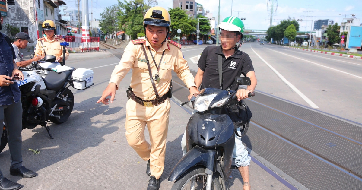 Tra cứu danh sách 111 xe máy bị CSGT TP.HCM phạt nguội ở đường Phạm Văn Đồng