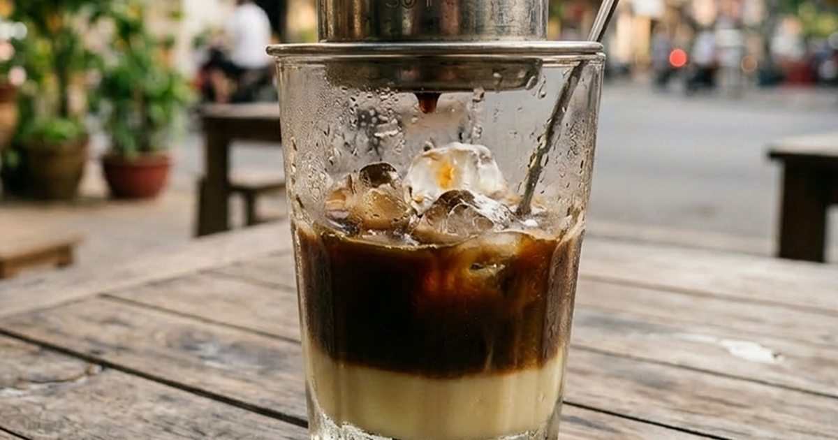 Uống cà phê sữa đặc nhiều cữ trong ngày: Lưu ý với gan và mỡ bụng