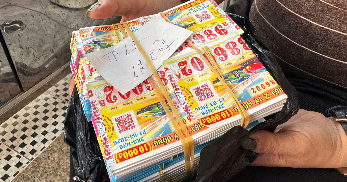 Vòng xoáy vé số "mua đứt bán đoạn": Có "luật ngầm" tự hiểu và tự sợ