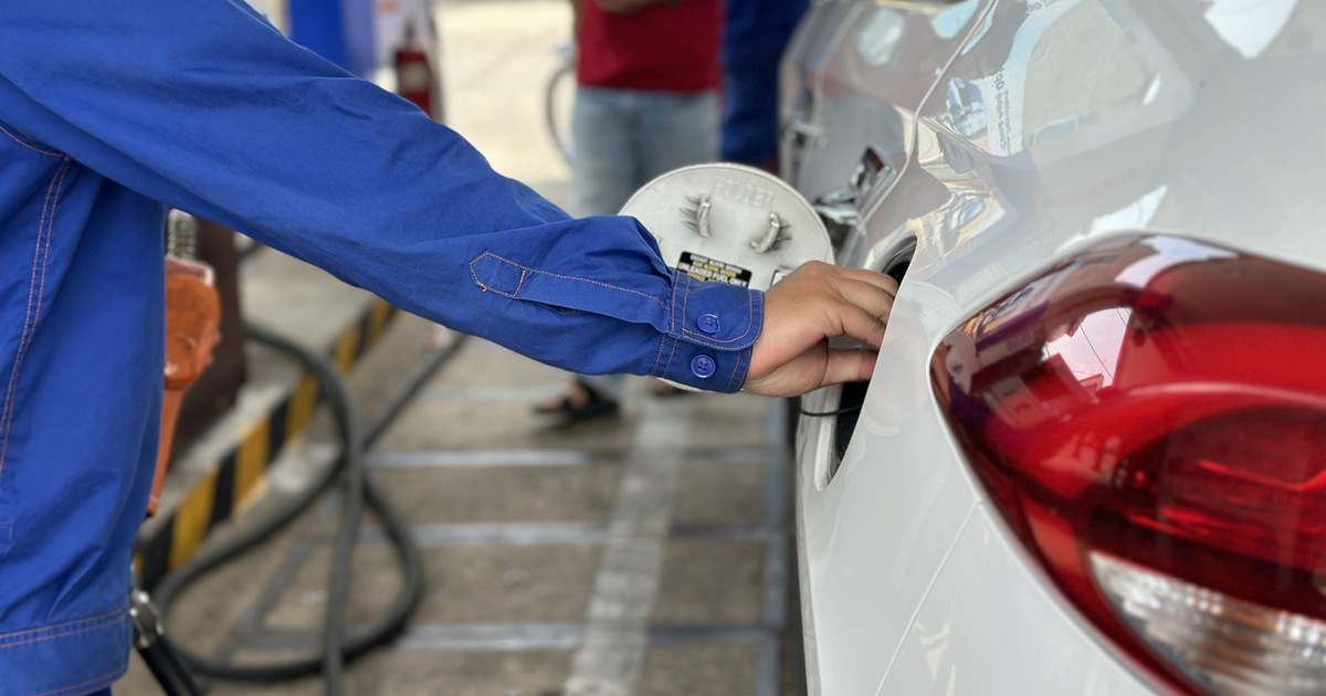 Giá xăng dầu hôm nay 20.3.2026: Trong nước tăng, thế giới quay đầu giảm mạnh