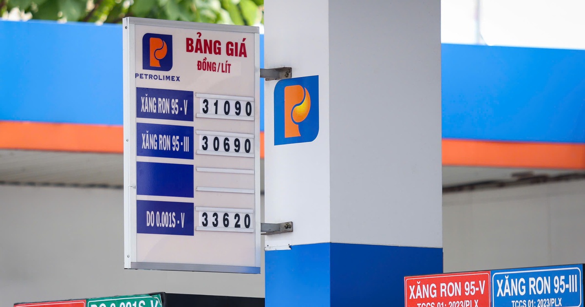 Chỉ được điều chỉnh khi giá xăng dầu tăng từ 15% trở lên