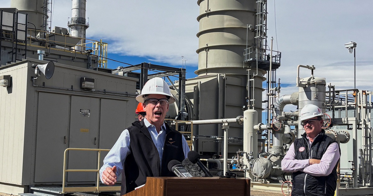 Mỹ cho phép bán dầu nguồn gốc Iran, cho vay 45,2 triệu thùng dự trữ chiến lược