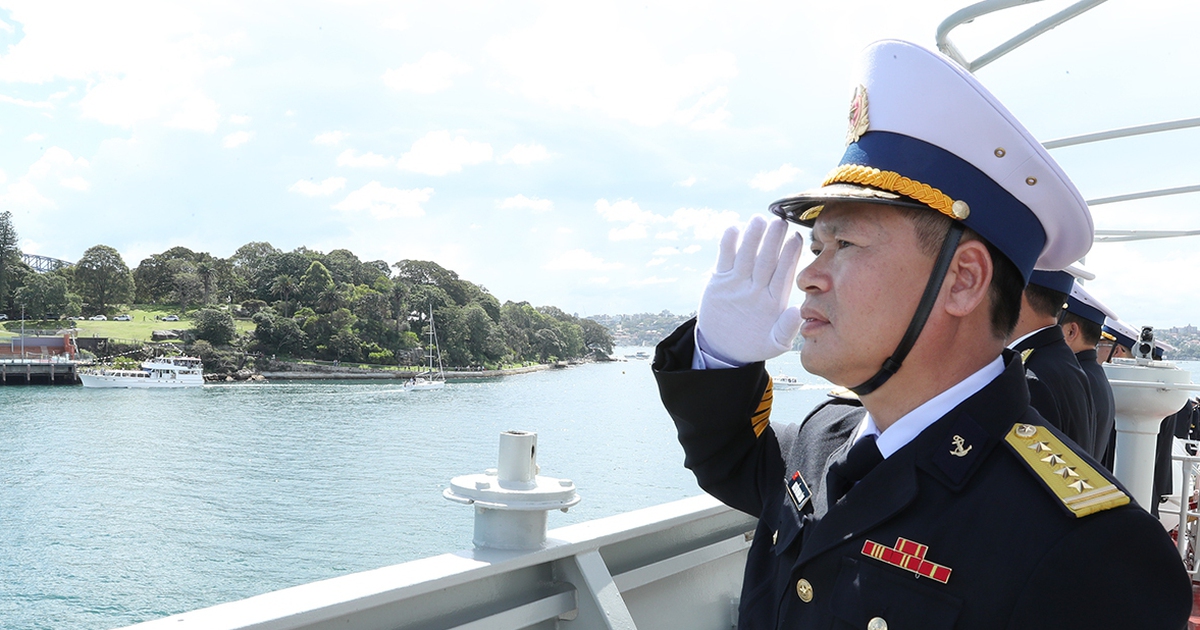 Hình ảnh tàu hộ vệ tên lửa 016-Quang Trung trong Lễ duyệt binh tàu Hải quân quốc tế