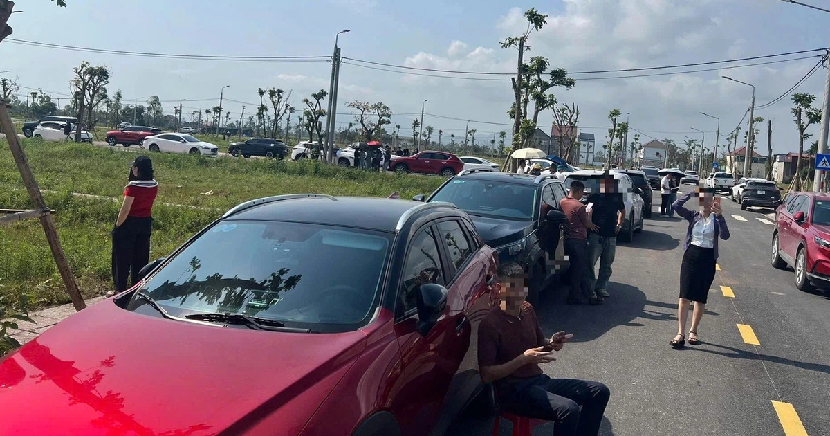 Môi giới đổ về xã ven biển, đặt container làm nơi giao dịch, đẩy giá đất "nhảy múa"