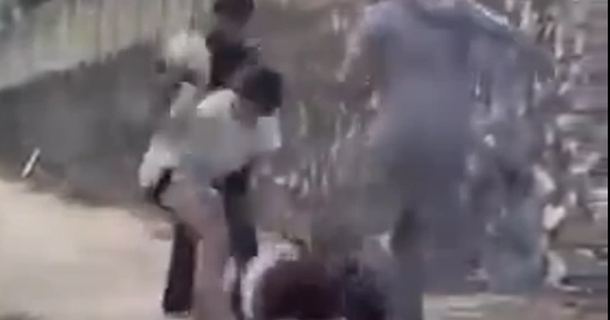 X&aacute;c minh th&ocirc;ng tin nữ sinh bị đ&aacute;nh hội đồng đến ngất xỉu ở Thanh H&oacute;a