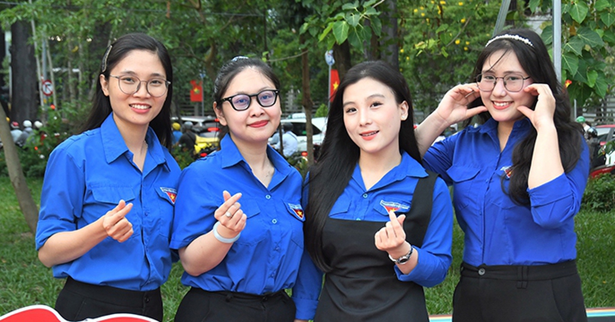 Người trẻ rộn ràng tháng 3