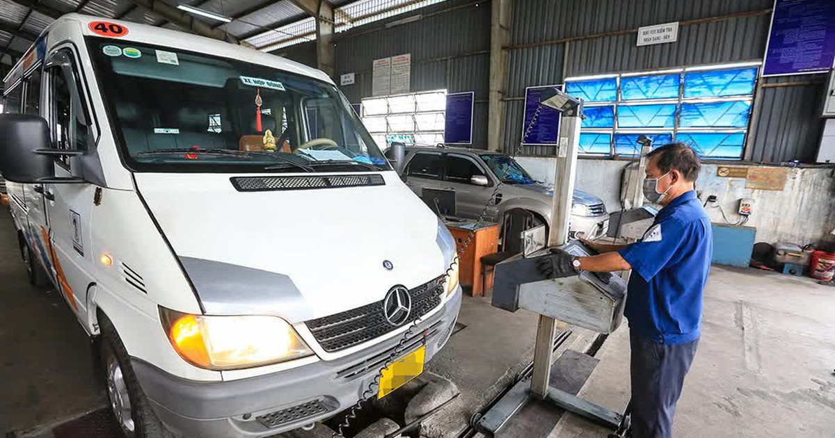 "Đạp lút ga" kiểm định khí thải: Chuyên gia từng làm ngành ô tô Đức nói gì?