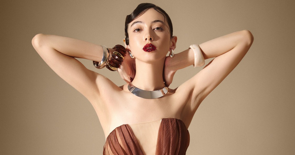 Những thiết kế váy mang tinh thần độc bản và khí chất riêng