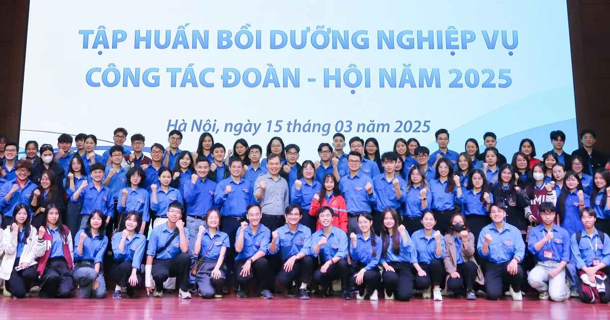 70 năm phụng sự Tổ quốc của những 'chiến sĩ áo trắng'