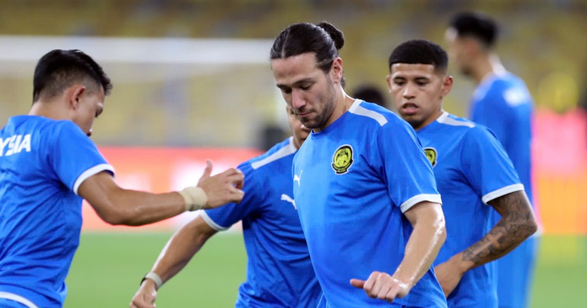 Đội tuyển Malaysia vắng 3 trụ cột ngày đầu tập trung, gọi tới 13 hậu vệ tái đấu Việt Nam