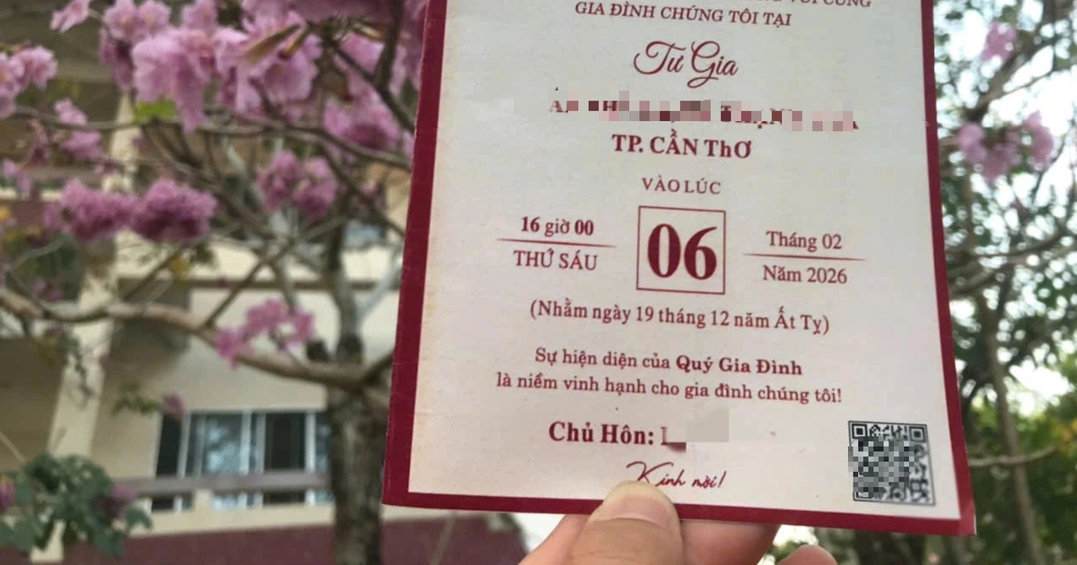 Bạn nghĩ gì khi thiệp mời cưới in hẳn mã QR chuyển khoản?