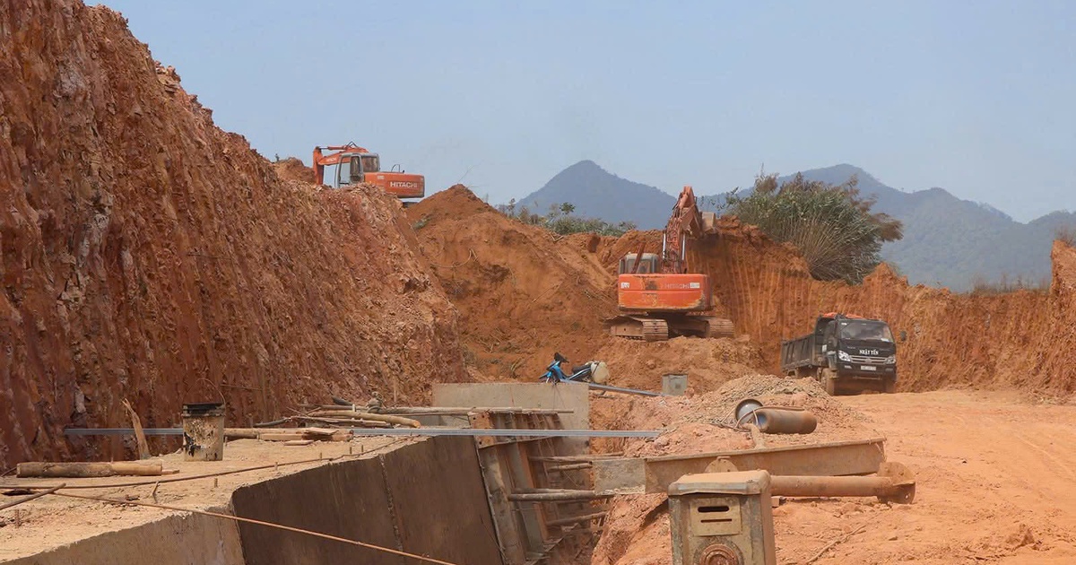 Vướng 14 hộ dân, đường Cam Ly - Phước Thành ở Đà Lạt nguy cơ trễ hẹn