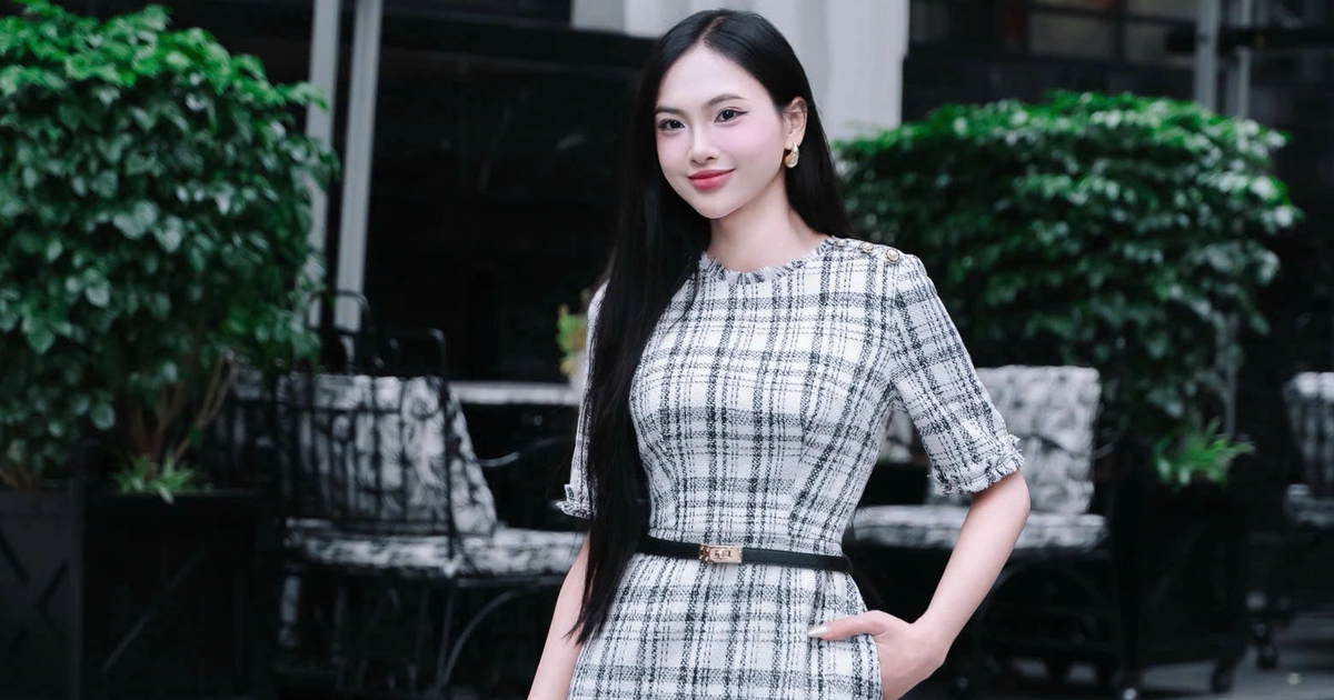 Chọn trang phục họa tiết kẻ: Ít mà chất, đơn giản nhưng nổi bật