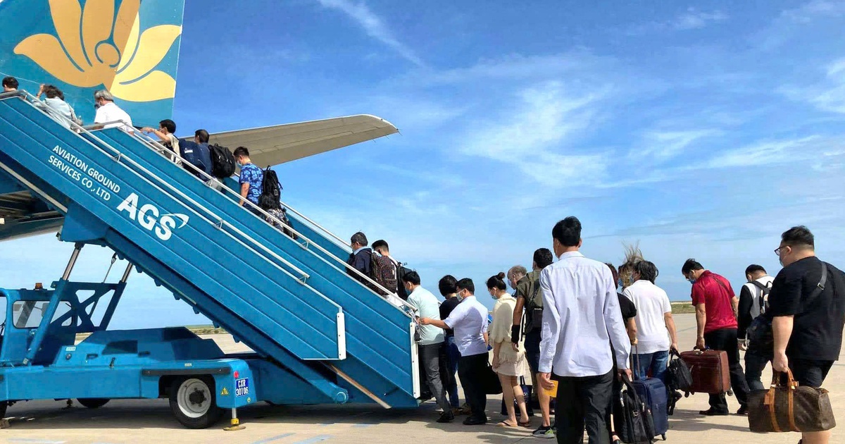 Vietnam Airlines tạm dừng bay Hải Phòng - Cam Ranh do giá nhiên liệu tăng cao