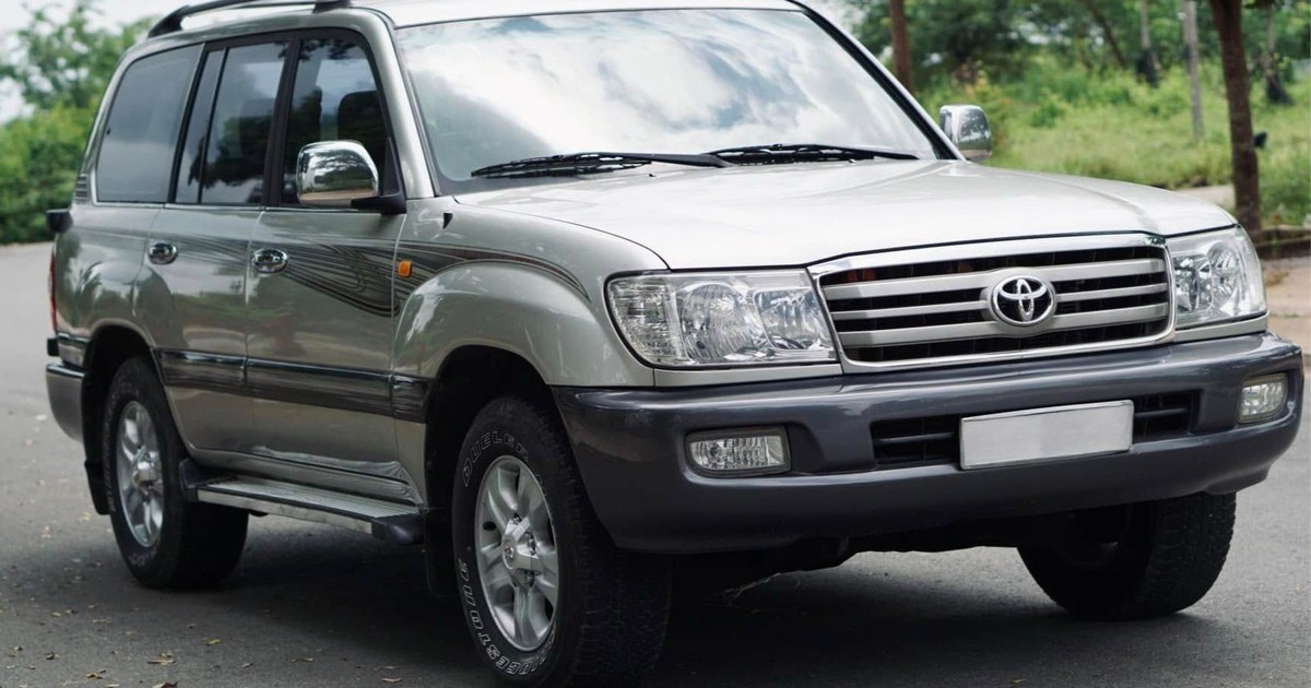 ‘Huyền thoại’ Toyota Land Cruiser đời 2005, bán lại chưa tới 400 triệu đồng