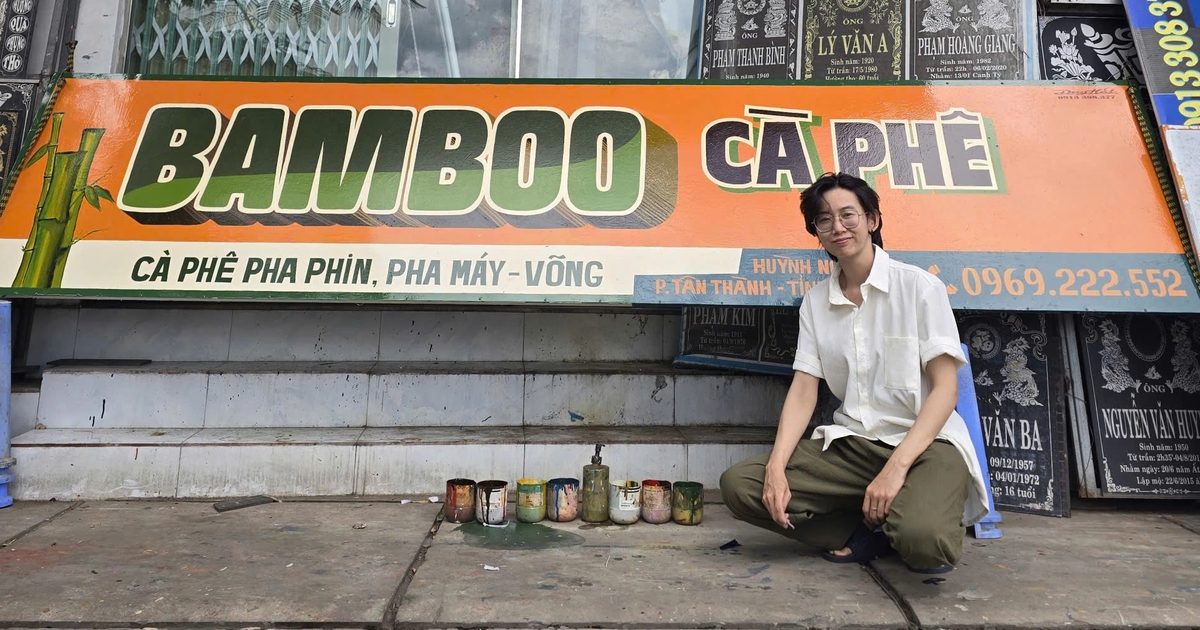 Chàng trai giữ nghề vẽ bảng hiệu thời ‘ông bà anh’