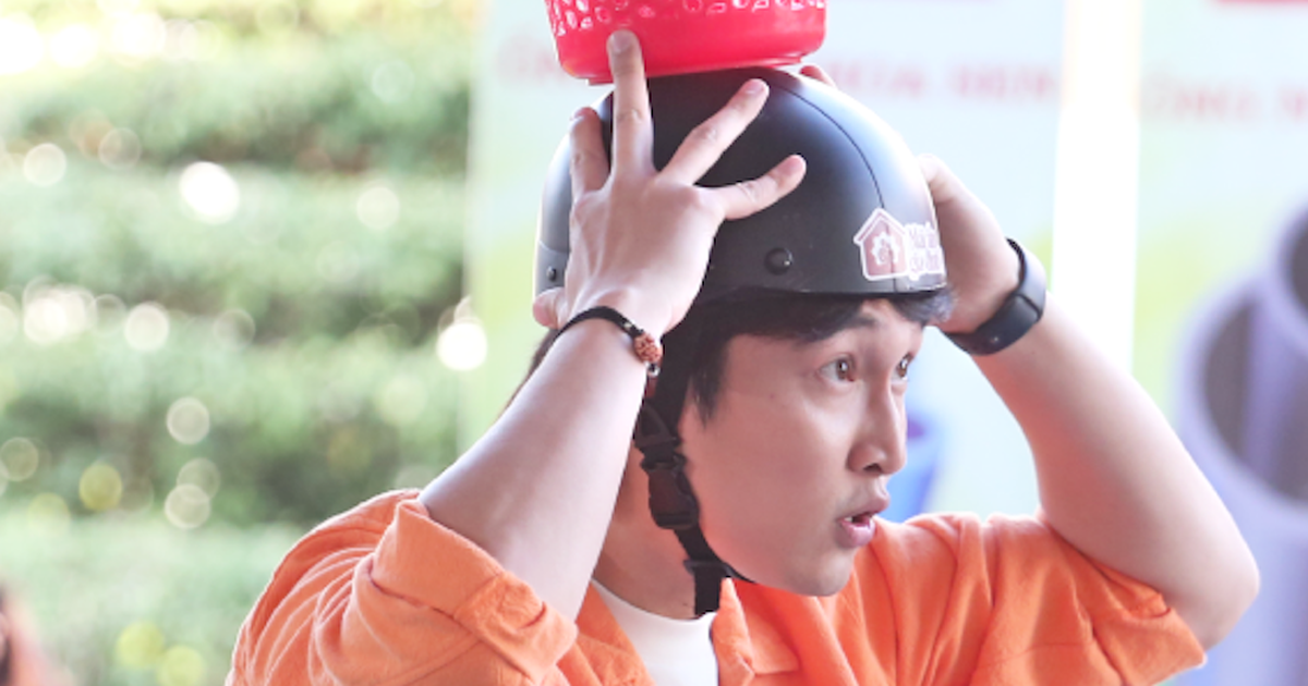 Đình Tú và vợ là mỹ nhân VFC khóc nức nở trong show thực tế