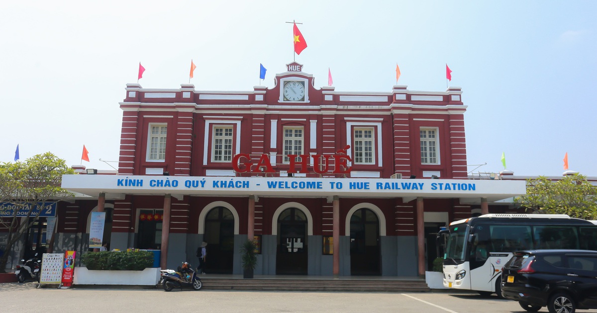 Tòa nhà ga Huế 120 tuổi được công nhận là điểm du lịch
