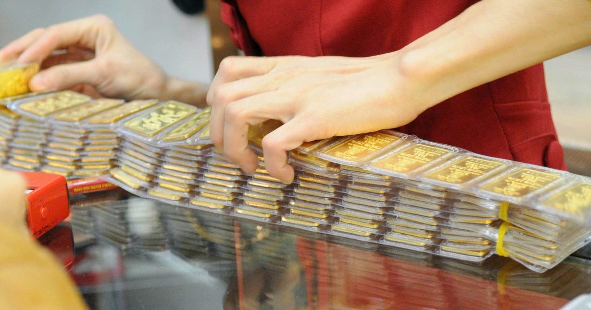 Giá vàng trong nước cao hơn thế giới gần 30 triệu đồng/lượng