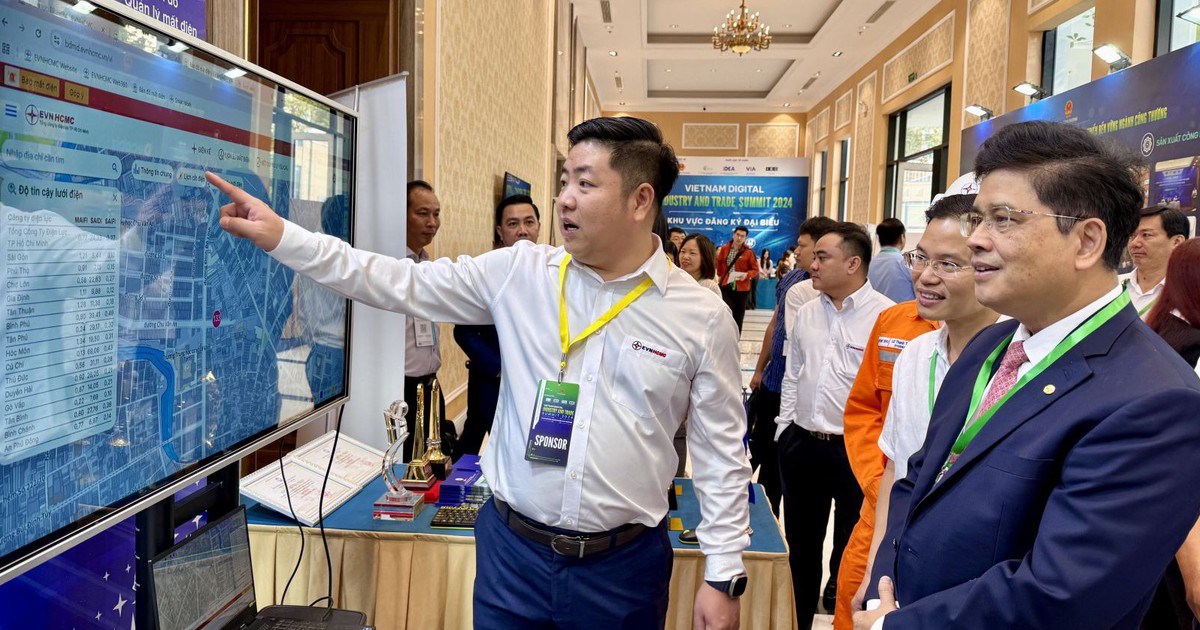 Ng&agrave;nh điện TP.HCM: Nửa thế kỷ x&acirc;y dựng, ph&aacute;t triển v&agrave; thắp s&aacute;ng niềm tin