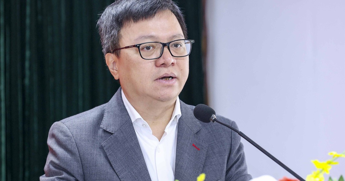 Vượt thách thức "2 giây" để bảo vệ nền tảng tư tưởng của Đảng