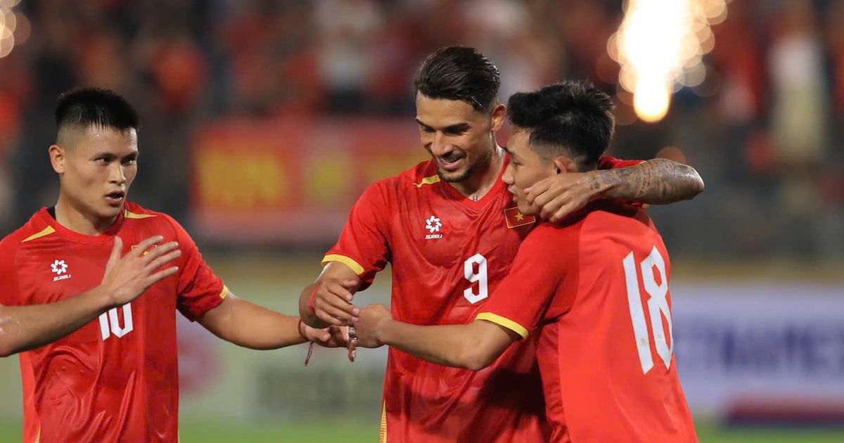 Báo Malaysia: Đội tuyển Việt Nam thắng dễ Bangladesh, lời cảnh báo cho HLV Cklamovski