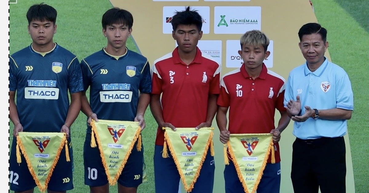 HLV kỳ cựu tiếp sức cho đội bóng quê hương