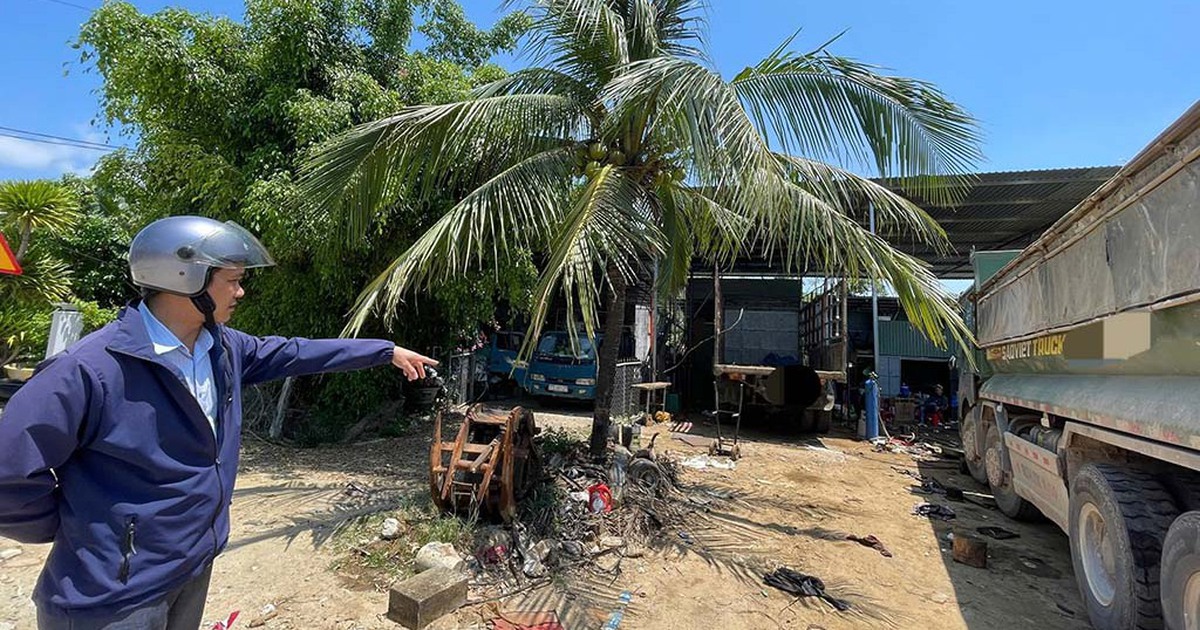 Cảnh báo dịch vụ làm sổ đỏ sai quy định