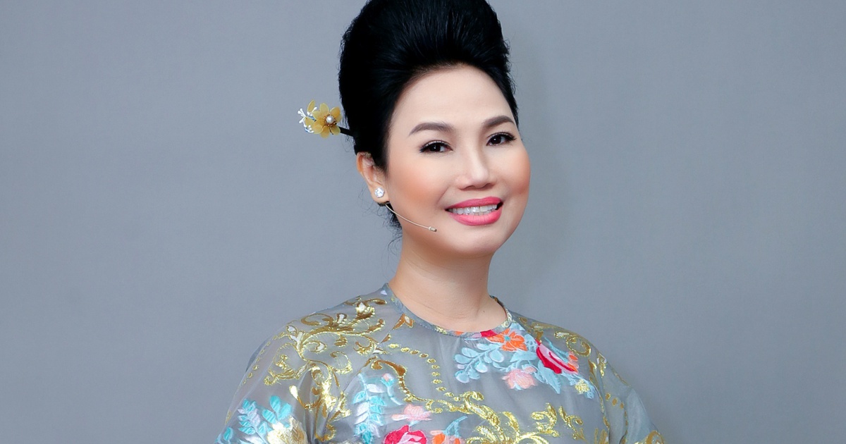 Nữ ca sĩ từng trốn nhà đi hát, bỗng thành giọng ca đình đám của 'Mưa bụi'