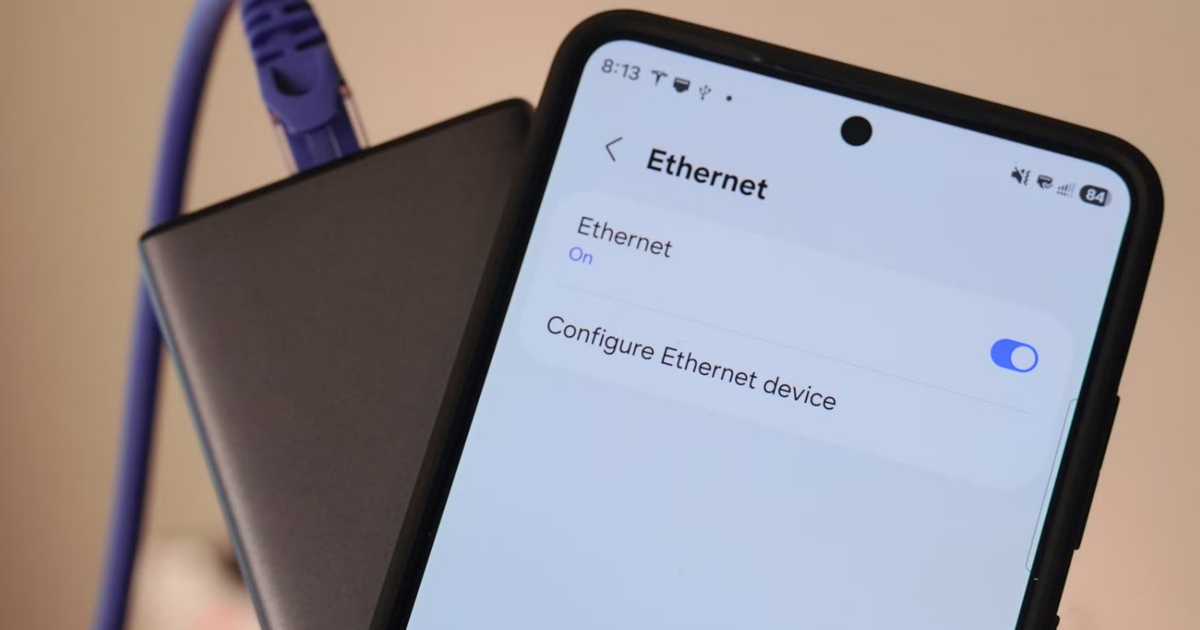 Độc đáo ý tưởng kết nối mạng có dây cho smartphone