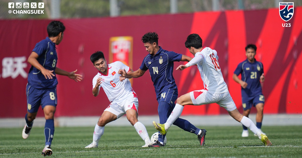 Thủ môn Cao Văn Bình rực sáng, U.23 Việt Nam vẫn thua U.23 Thái Lan vì thủng lưới giây 22