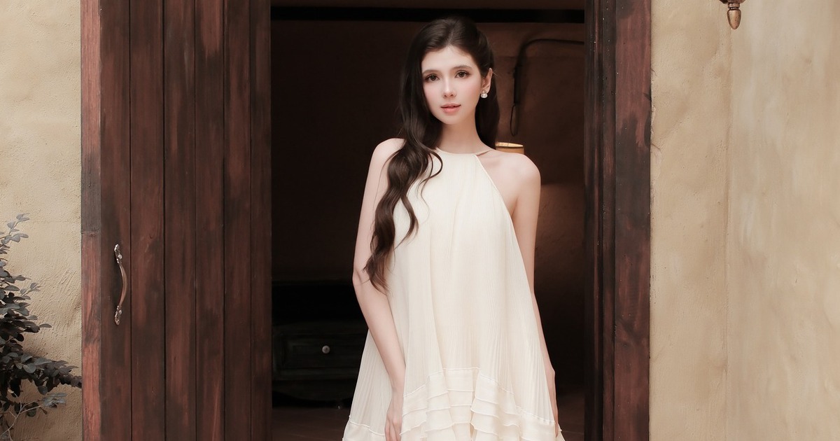 Nét quyến rũ tinh tế từ những thiết kế váy, áo hở vai