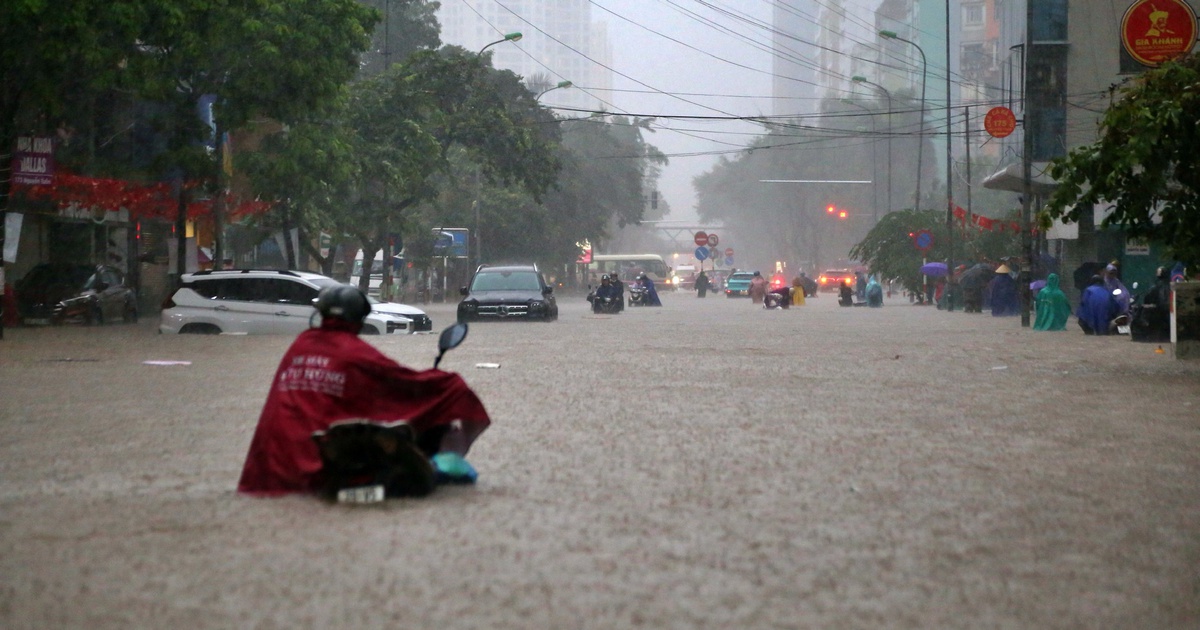 Hà Nội xây khẩn cấp 2 hồ điều hòa và hệ thống chống úng ngập