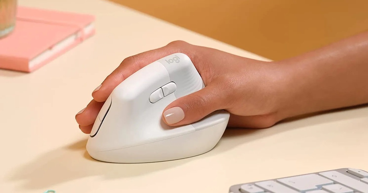 Logitech đối mặt tẩy chay vì quảng cáo ví khách hàng như "chó"