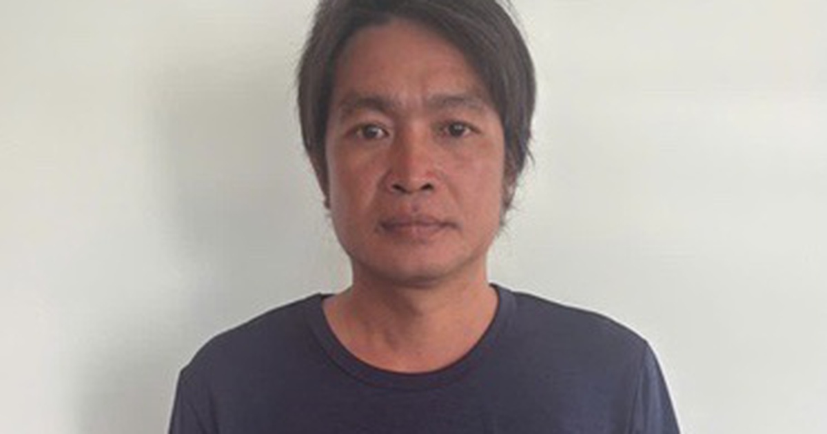 Bị can giết người trốn truy nã đặc biệt ra đầu thú