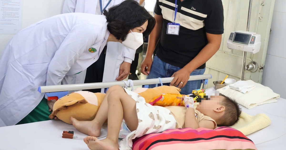 8 ca tay chân miệng tử vong, Thứ trưởng Bộ Y tế vào TP.HCM ngăn "dịch chồng dịch"