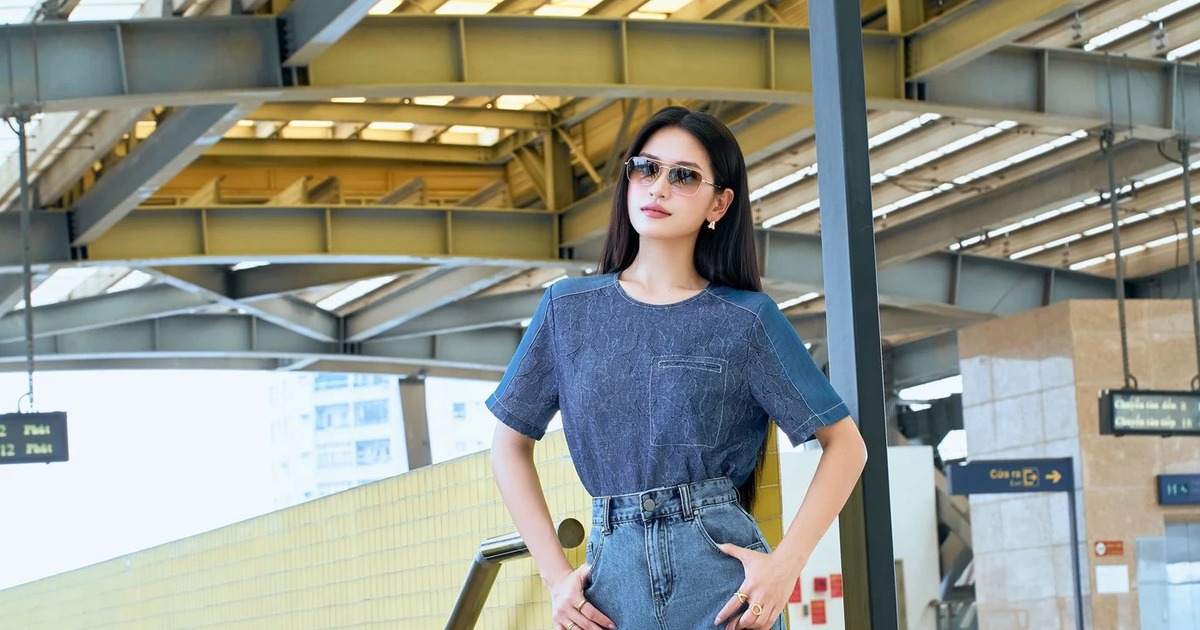 Diện chân váy denim xuống phố cho phong thái năng động