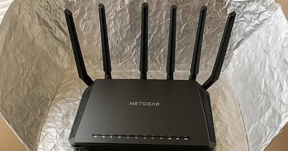 Đặt giấy bạc sau router có giúp Wi-Fi mạnh hơn?