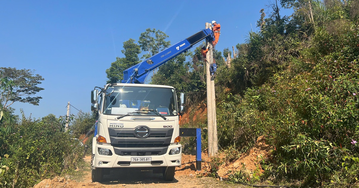 Đưa điện lưới quốc gia về ‘vùng trắng’ Tu Thôn