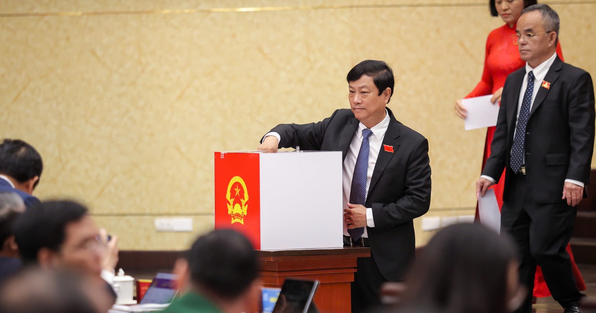 Tăng cường giám sát thực hiện nghị quyết, kết luận, cam kết của đại biểu