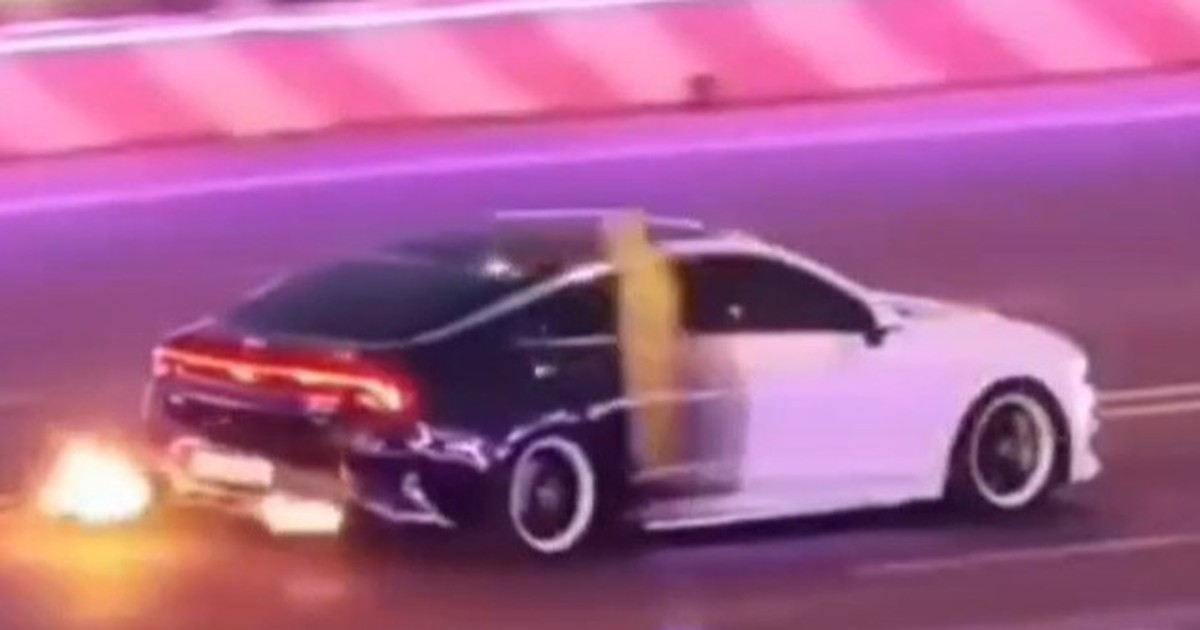 Ô tô phun lửa gây xôn xao ở Đắk Lắk