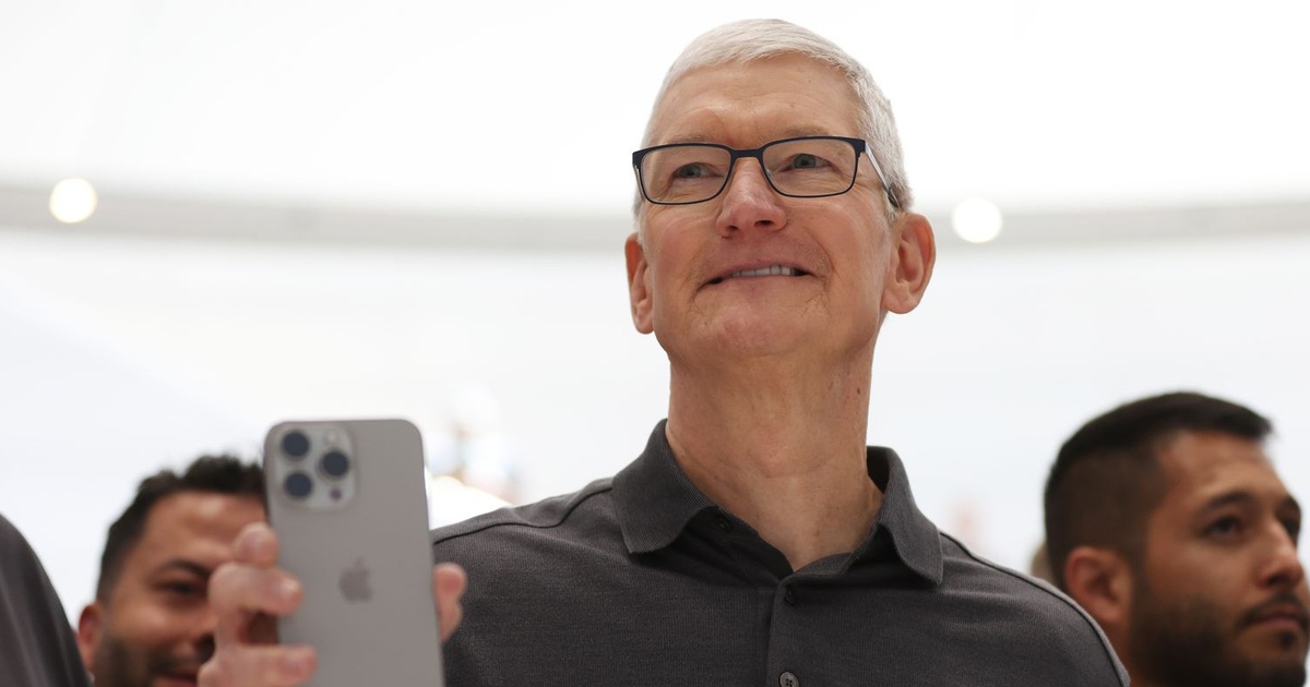 CEO Apple tiết lộ sự thật kinh hoàng về việc lướt điện thoại mỗi ngày