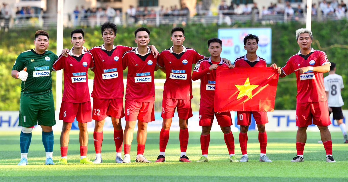 Những tấm vé bán kết đầu tiên đã có chủ