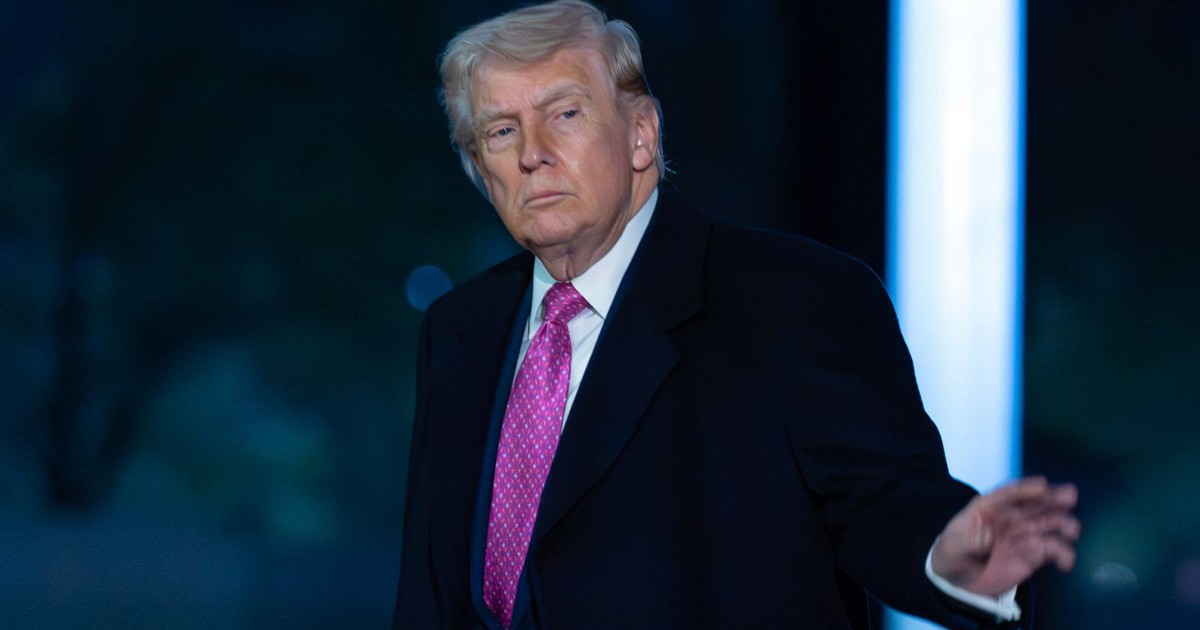 &Ocirc;ng Trump n&oacute;i Iran đồng &yacute; hầu hết y&ecirc;u cầu 15 điểm của Mỹ