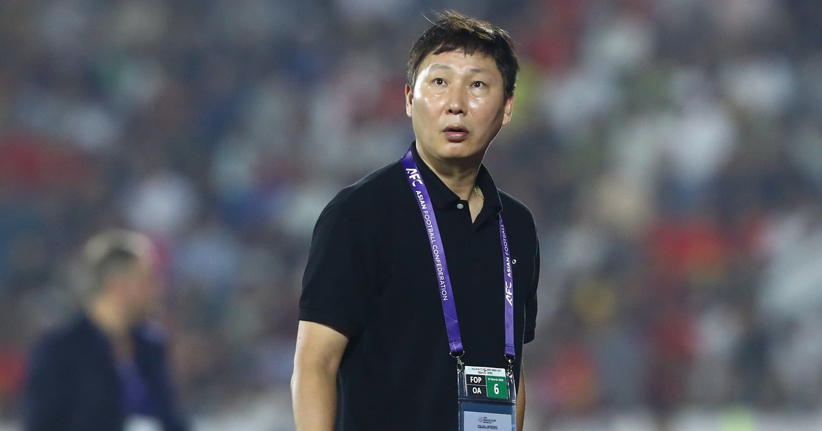 HLV Kim Sang-sik ca ngợi: 'Hoàng Hên và Xuân Son phối hợp quá tốt, Việt Nam thắng xứng đáng Malaysia’