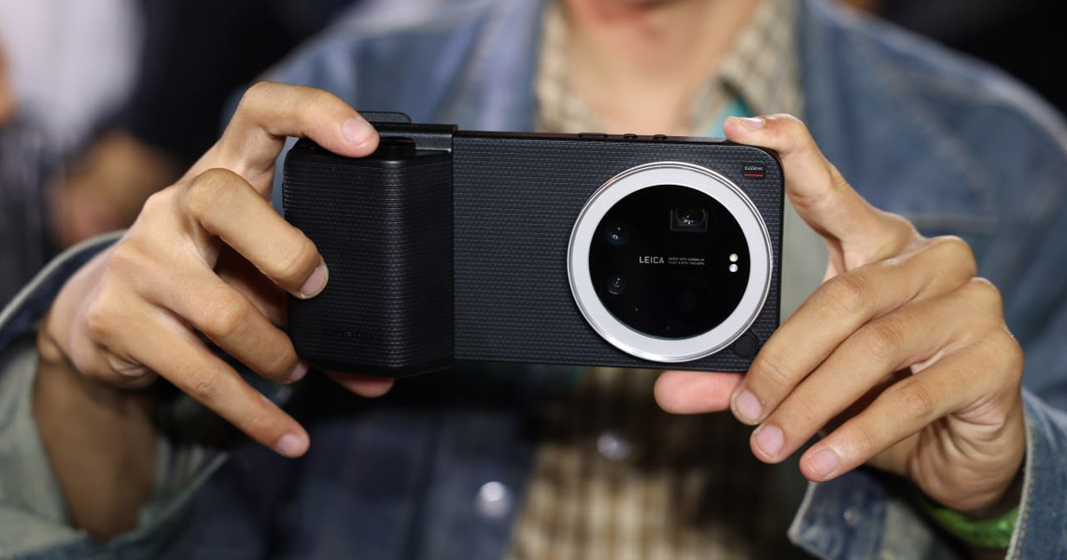 Giá smartphone tại Việt Nam bắt đầu tăng